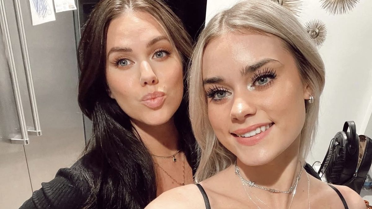 Vypadají jako dvojčata, ale realita je úplně jiná. Tyhle dvě kočky matou celý internet